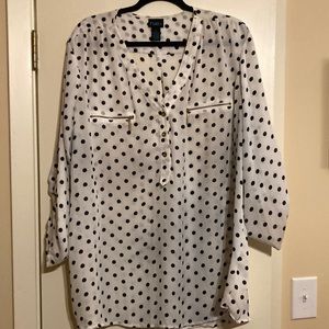 Rue cream black dot with button and zip details shirt